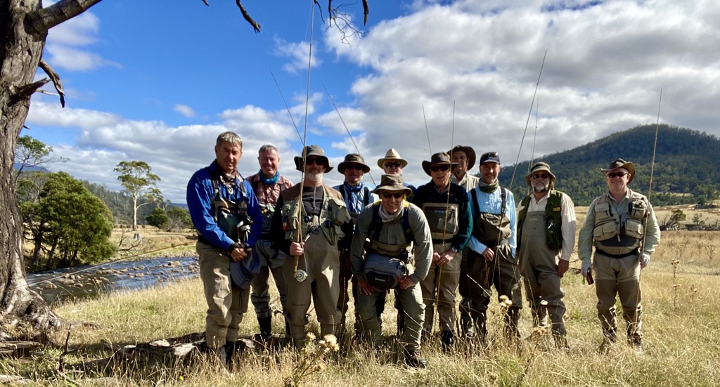 2021 Group shot on the Lake River